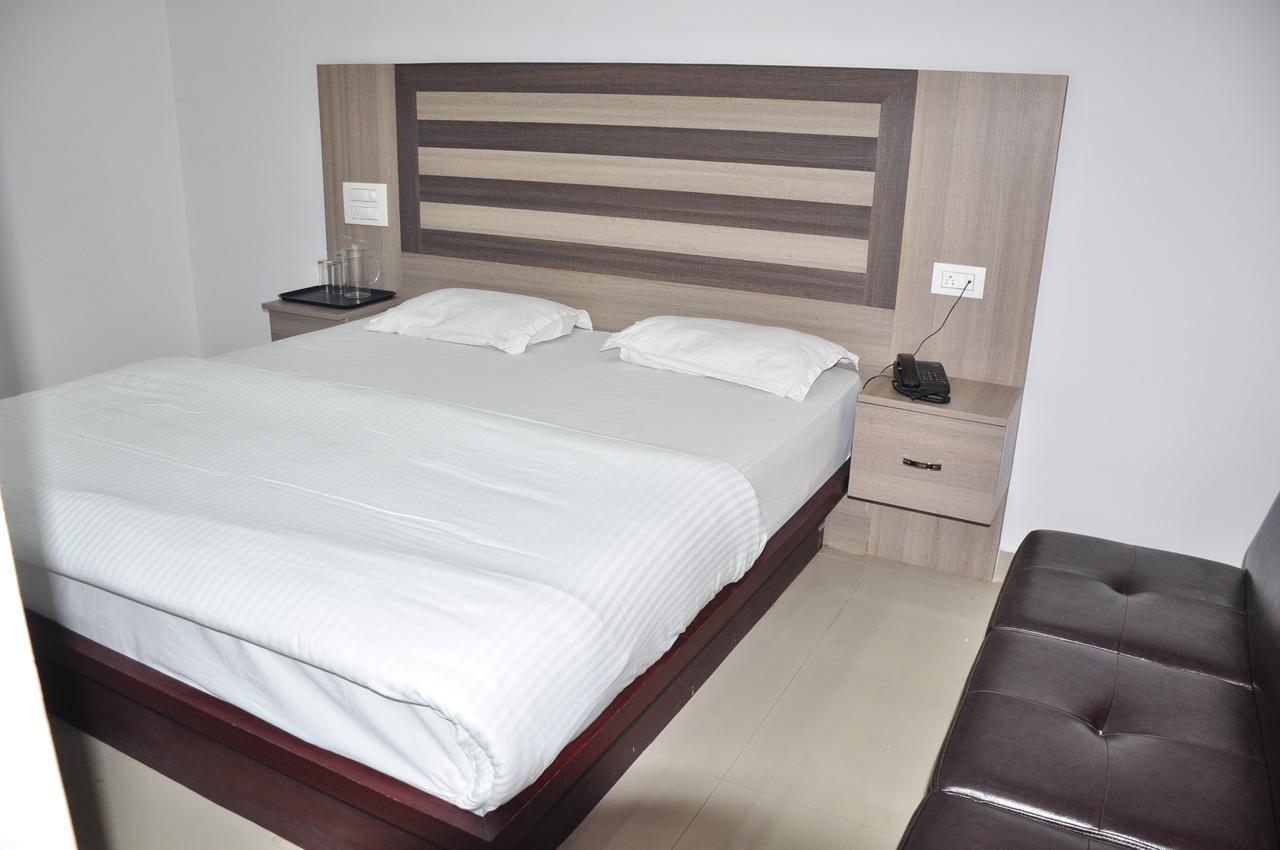 I Park Residency Hotel Bangalore Bagian luar foto