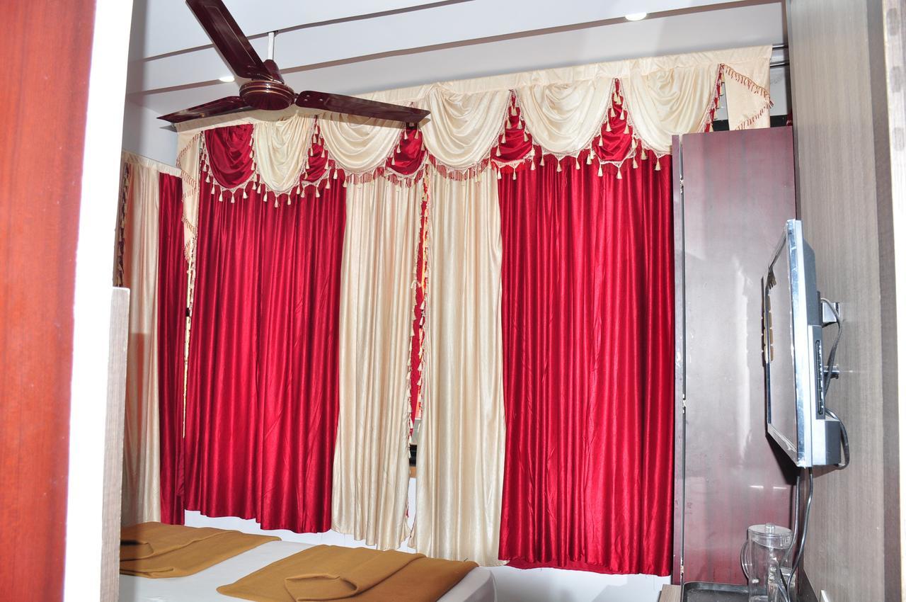 I Park Residency Hotel Bangalore Bagian luar foto